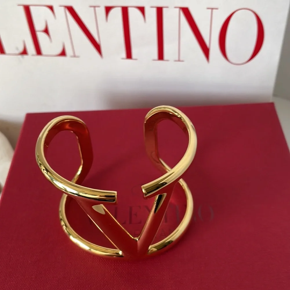 NWT Valentino Garavani Gold Cuff Bracelet. - Picture 4 of 14